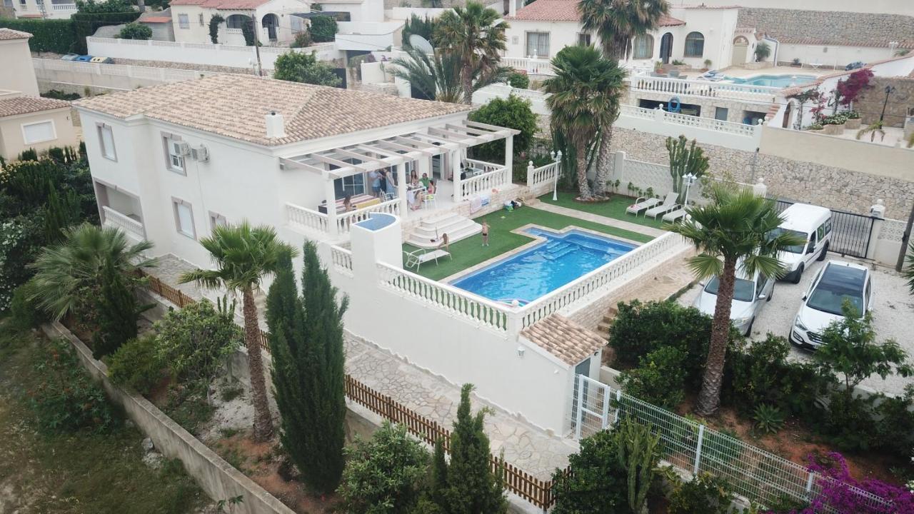 فيلا Casa Hibiscus كاليبي المظهر الخارجي الصورة